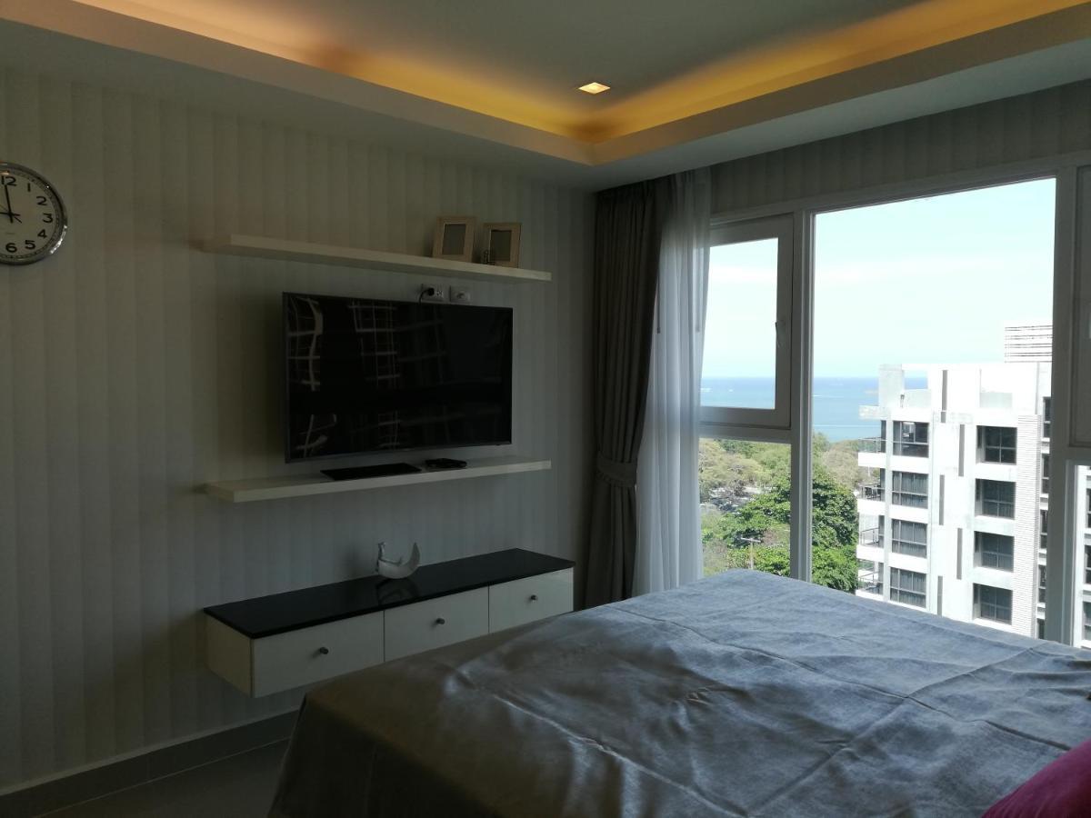 Cosy Beach View Apartments Pattaya Esterno foto