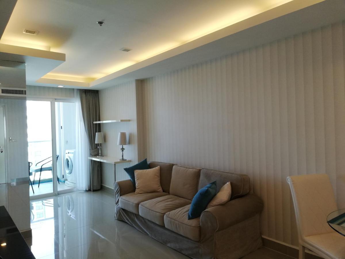Cosy Beach View Apartments Pattaya Esterno foto