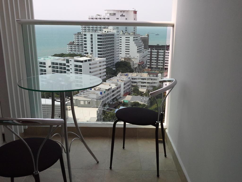 Cosy Beach View Apartments Pattaya Esterno foto