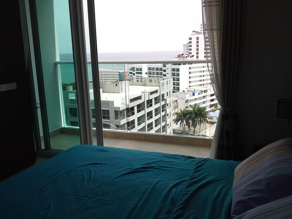 Cosy Beach View Apartments Pattaya Esterno foto