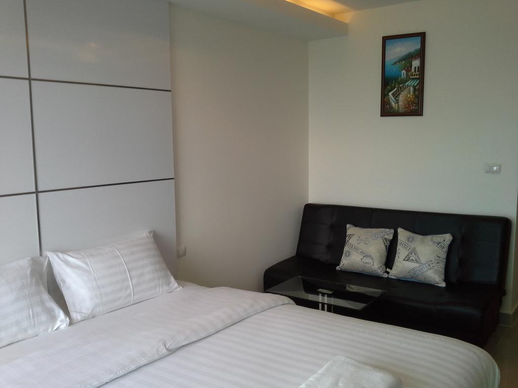 Cosy Beach View Apartments Pattaya Esterno foto